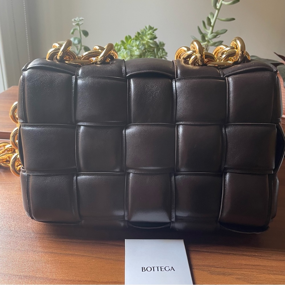 HOST PICK⭐️BOTTEGA VENETA CHAIN CASSETTE BAG -Padded lambskin leather-DARK BROWN - Picture 5 of 16